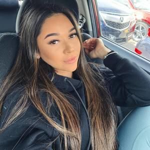 Meet your Posher, Lizet